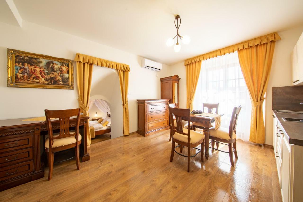 Residence Safari Resort - Chateau Borovany  エクステリア 写真
