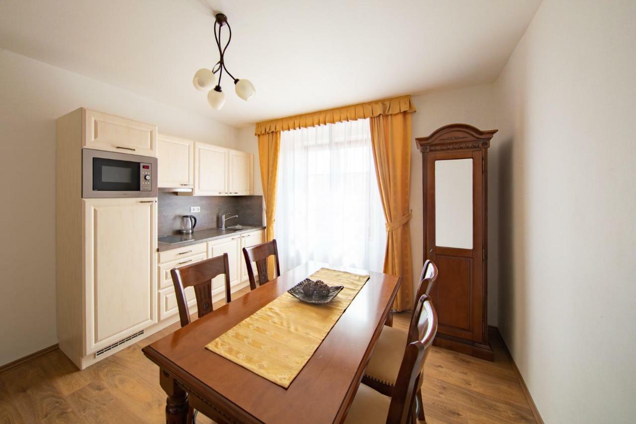 Residence Safari Resort - Chateau Borovany  エクステリア 写真