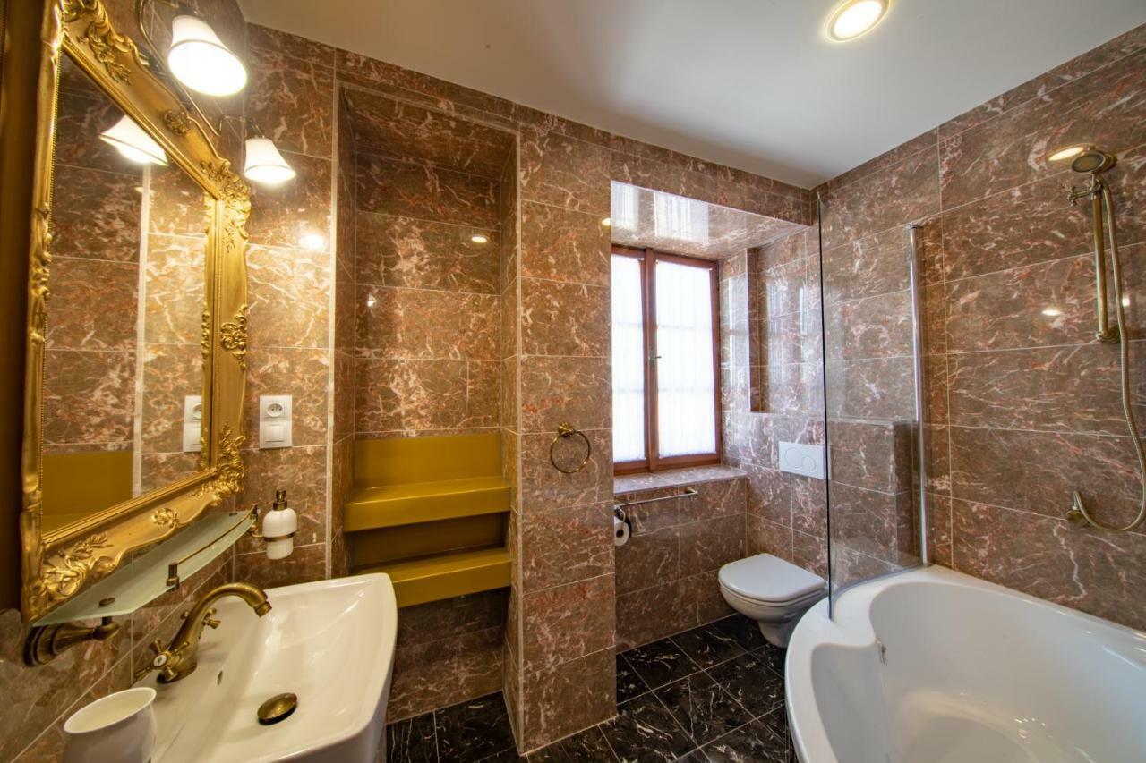 Residence Safari Resort - Chateau Borovany  エクステリア 写真