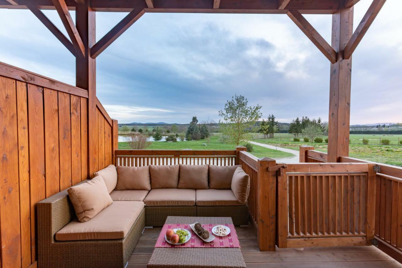 Residence Safari Resort - Chateau Borovany  エクステリア 写真