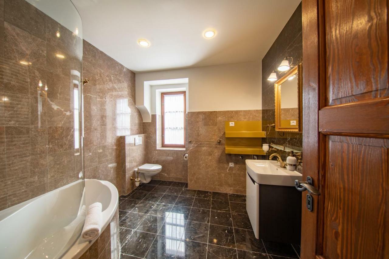 Residence Safari Resort - Chateau Borovany  エクステリア 写真