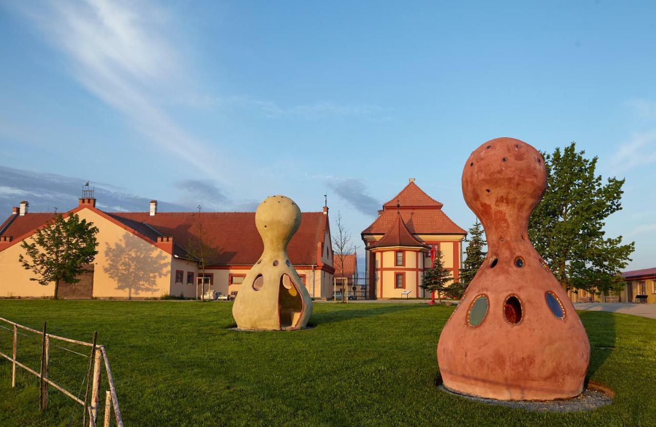 Residence Safari Resort - Chateau Borovany  エクステリア 写真